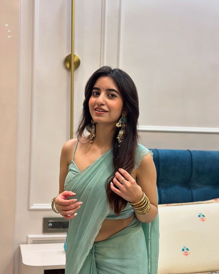 Beautiful-Face-Girls-Dp Beautiful-Face-Girls-Dp