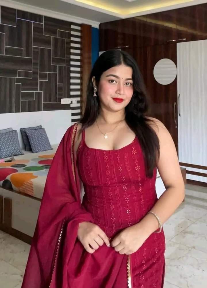 Charming-Girls-Dp Charming-Girls-Dp