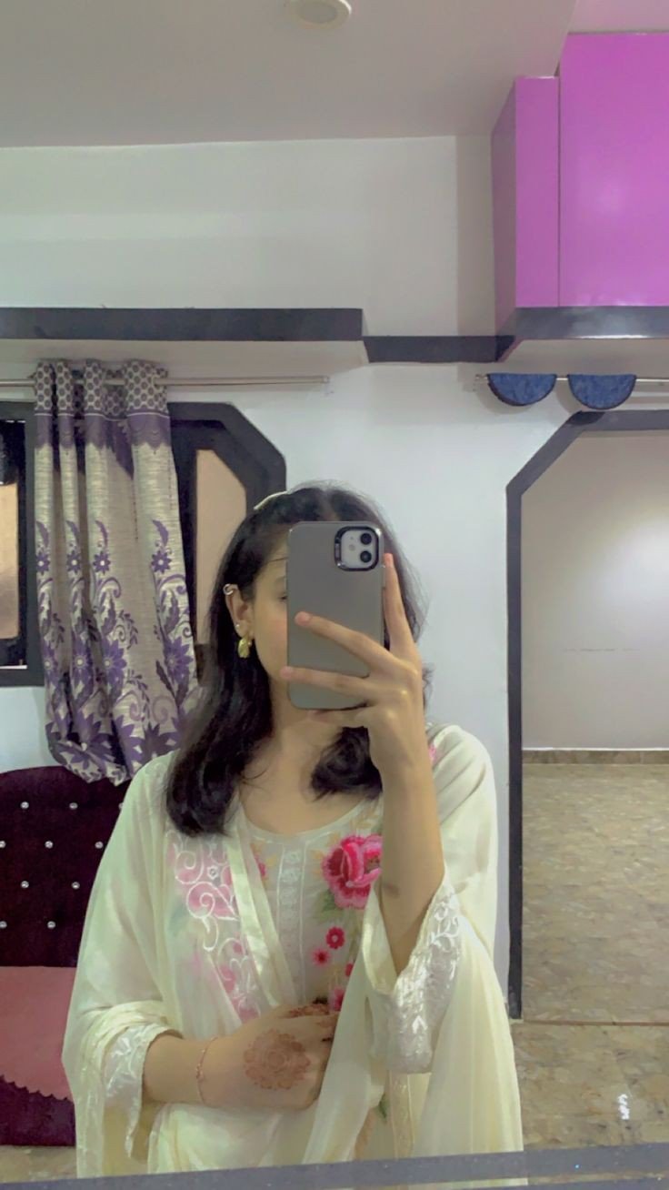 Indian-Cute-Girls-Dp Indian-Cute-Girls-Dp