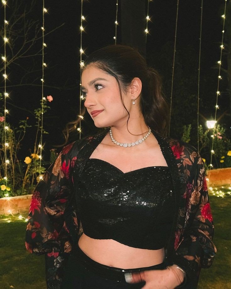 Instagram-Girls-Dp Instagram-Girls-Dp