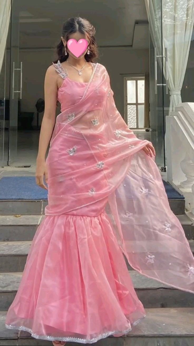 cute-girl-dp-saree-hot cute-girl-dp-saree-hot