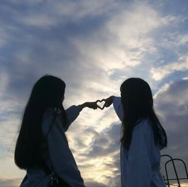 friends-group-dp-aesthetic friends-group-dp-aesthetic
