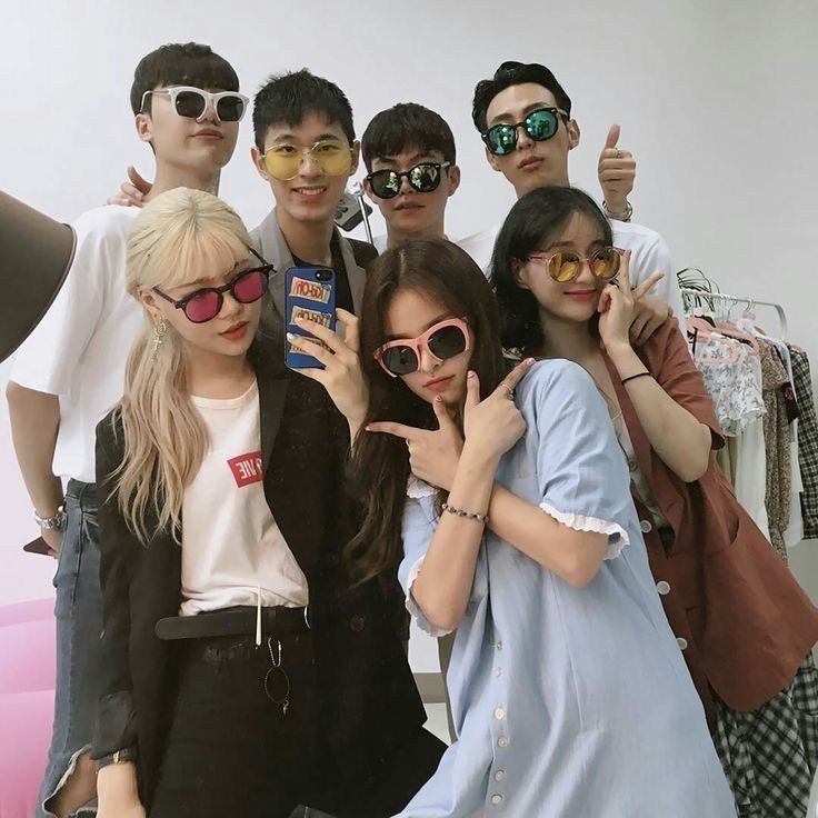 friends-group-dp-best friends-group-dp-best