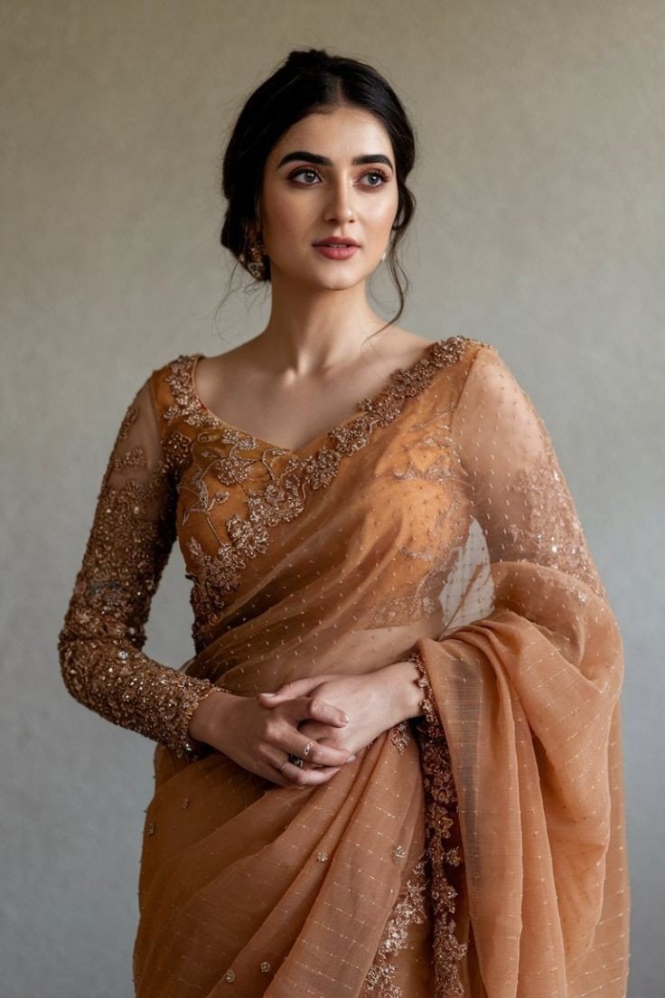 saree-dp-for-instagram-for-girl-attitude saree-dp-for-instagram-for-girl-attitude