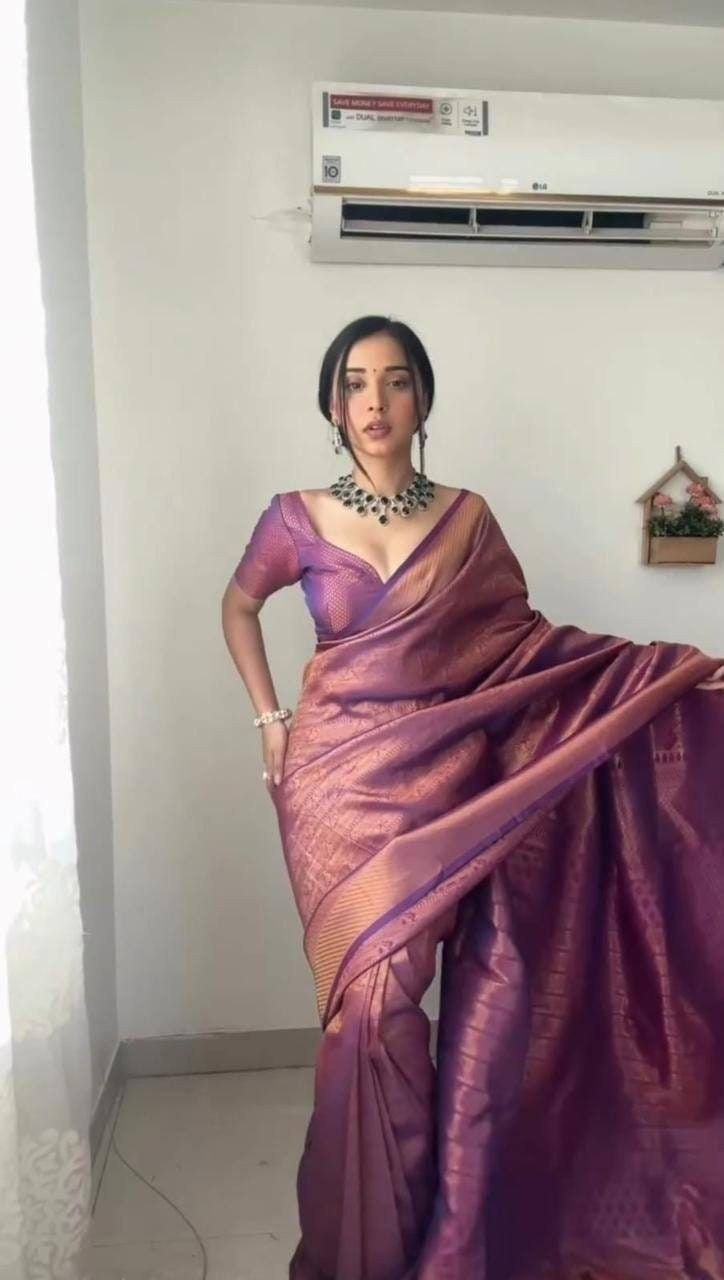 saree-girl-dp-for-instagram saree-girl-dp-for-instagram