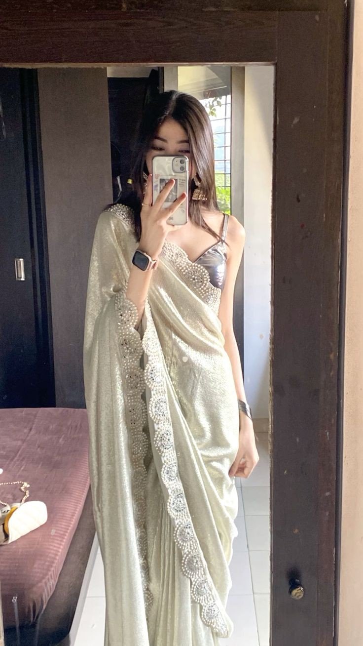 saree-girl-dp-hide-face-instagram saree-girl-dp-hide-face-instagram