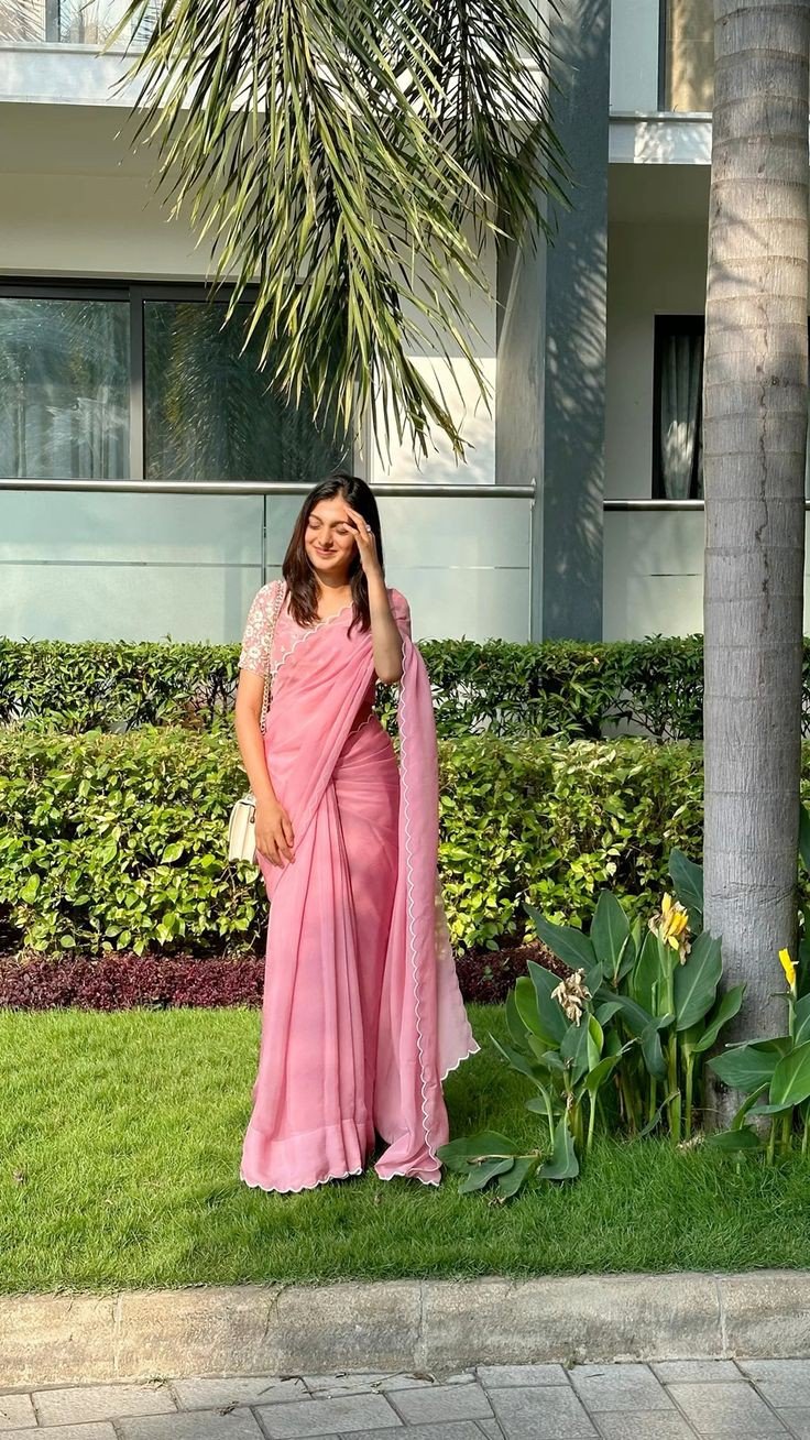 simple-saree-girl-dp-for-instagram simple-saree-girl-dp-for-instagram