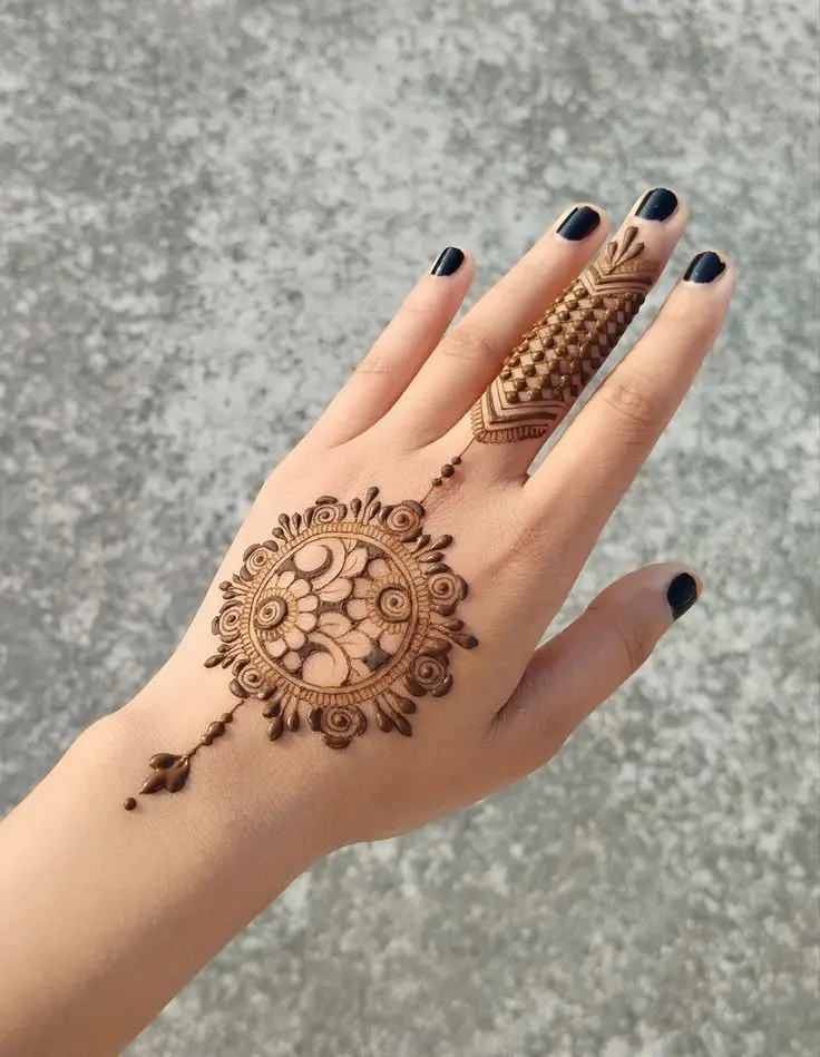 back-hand-mehndi-design-arabic-for-girl