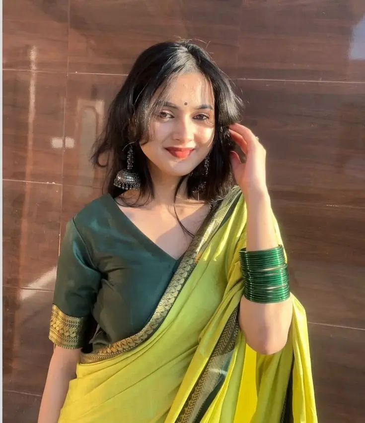 beautiful-cute-simple-girl-pic-hd beautiful-cute-simple-girl-pic-hd