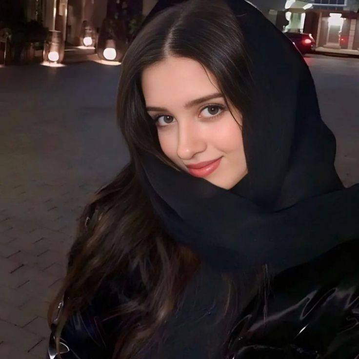 beautiful-single-girl-dp-indian