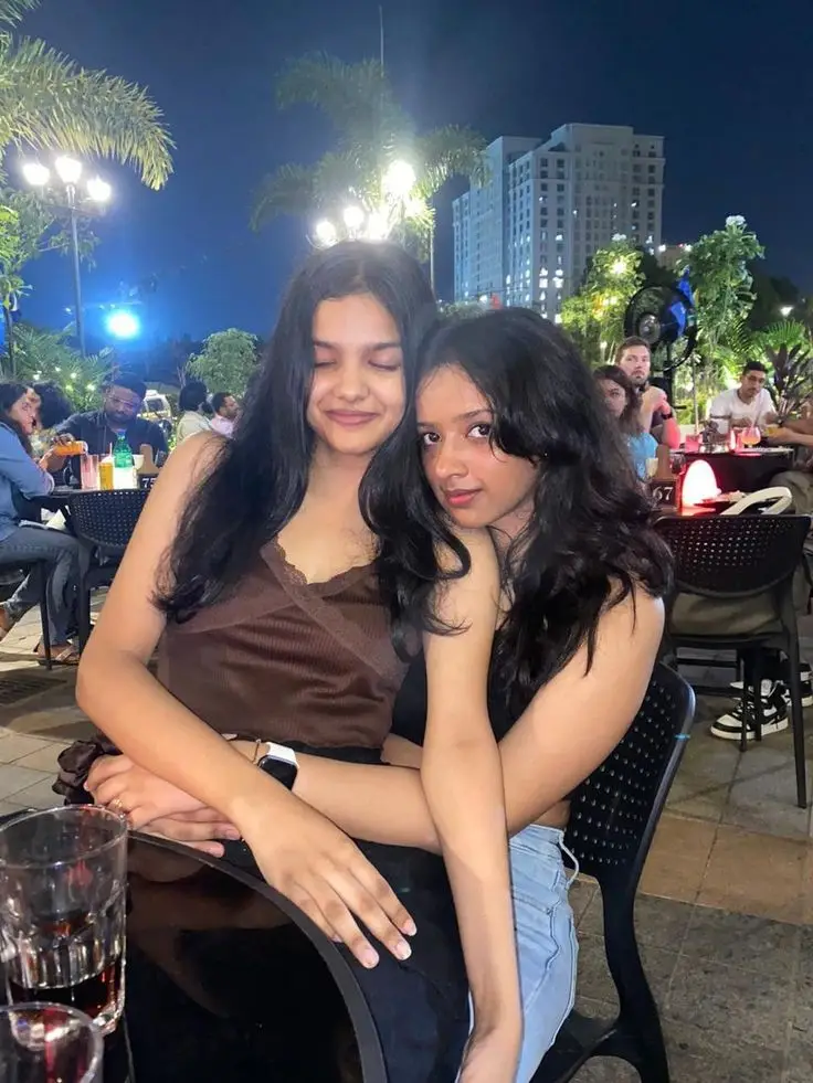 cute-girl-dp cute-girl-dp