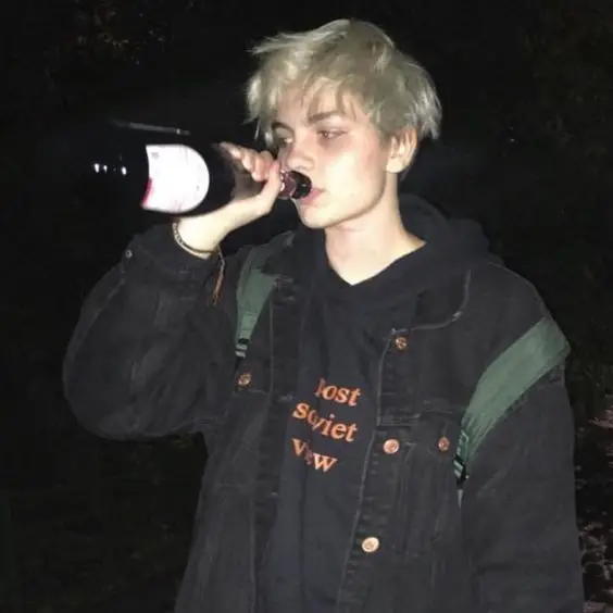 dark-cool-pfp dark-cool-pfp