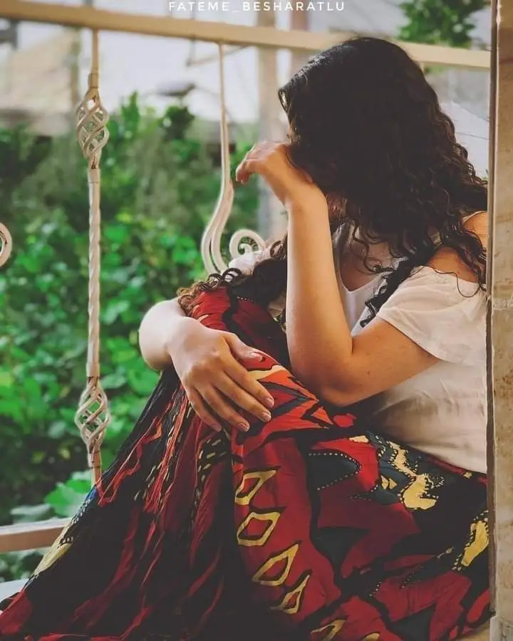 deep-sad-dp-girl deep-sad-dp-girl