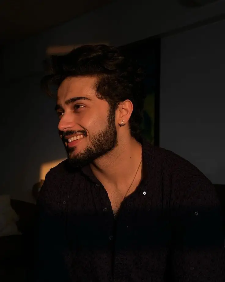 handsome-attitude-boys-dp handsome-attitude-boys-dp