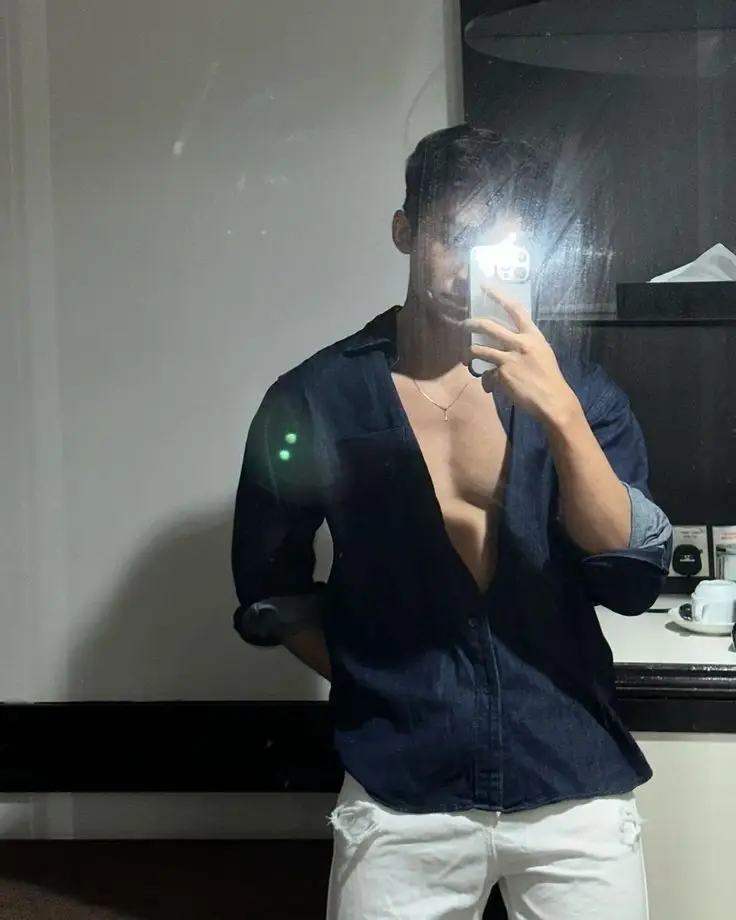 handsome-attitude-boys-dp handsome-attitude-boys-dp