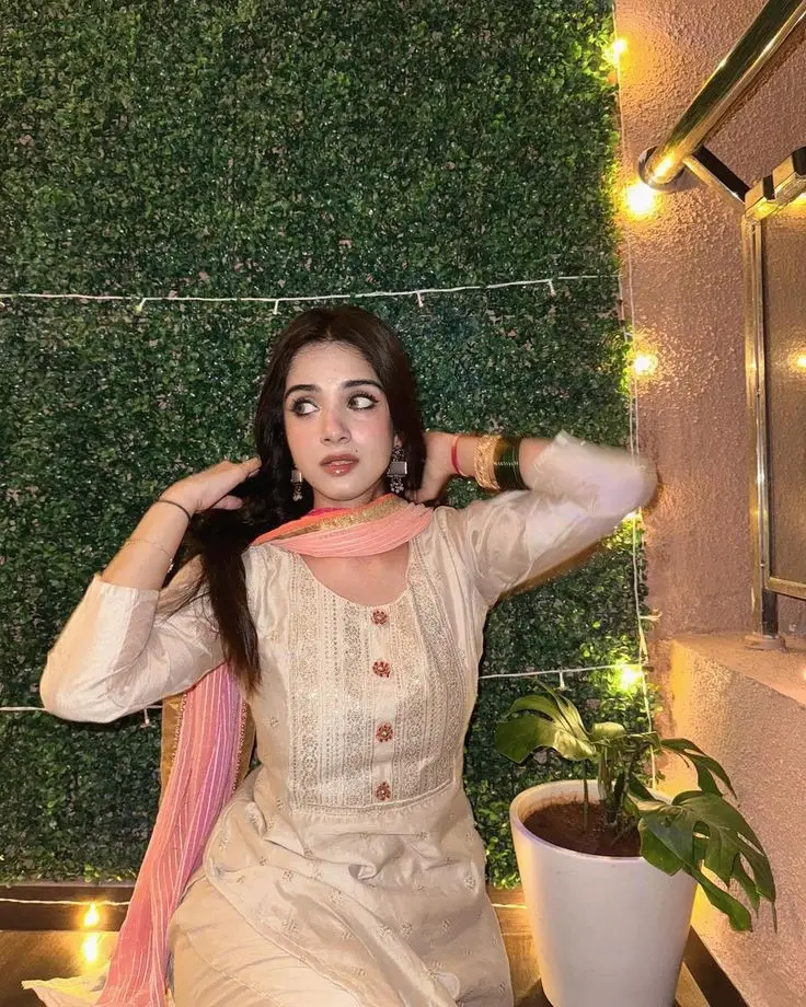 ladki-ka-dp-achcha-wala ladki-ka-dp-achcha-wala