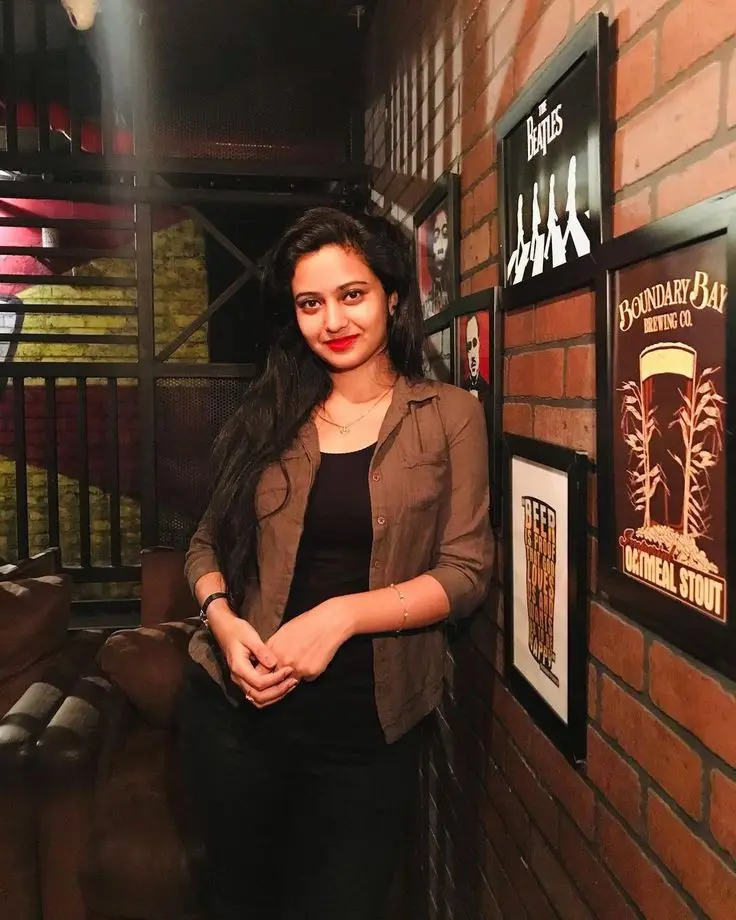 ladki-ki-photo-background ladki-ki-photo-background