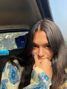 Cute Simple Girl Pic