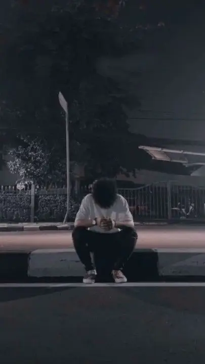 sad-dp-boy-crying sad-dp-boy-crying