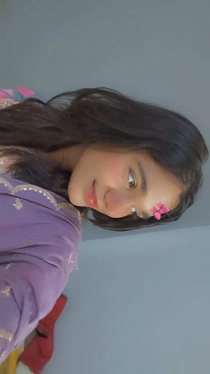 selfie-poses-for-girls-at-home selfie-poses-for-girls-at-home