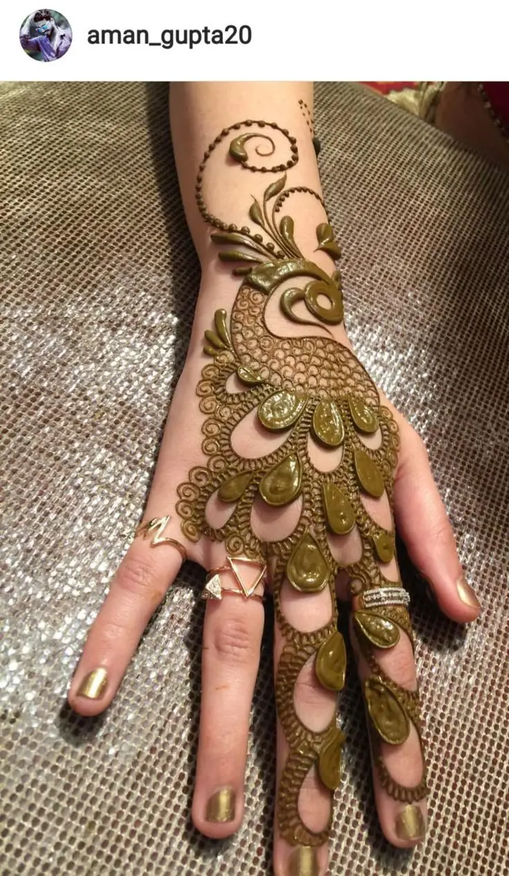 stylish-back-hand-mehndi-designs-and-beautiful