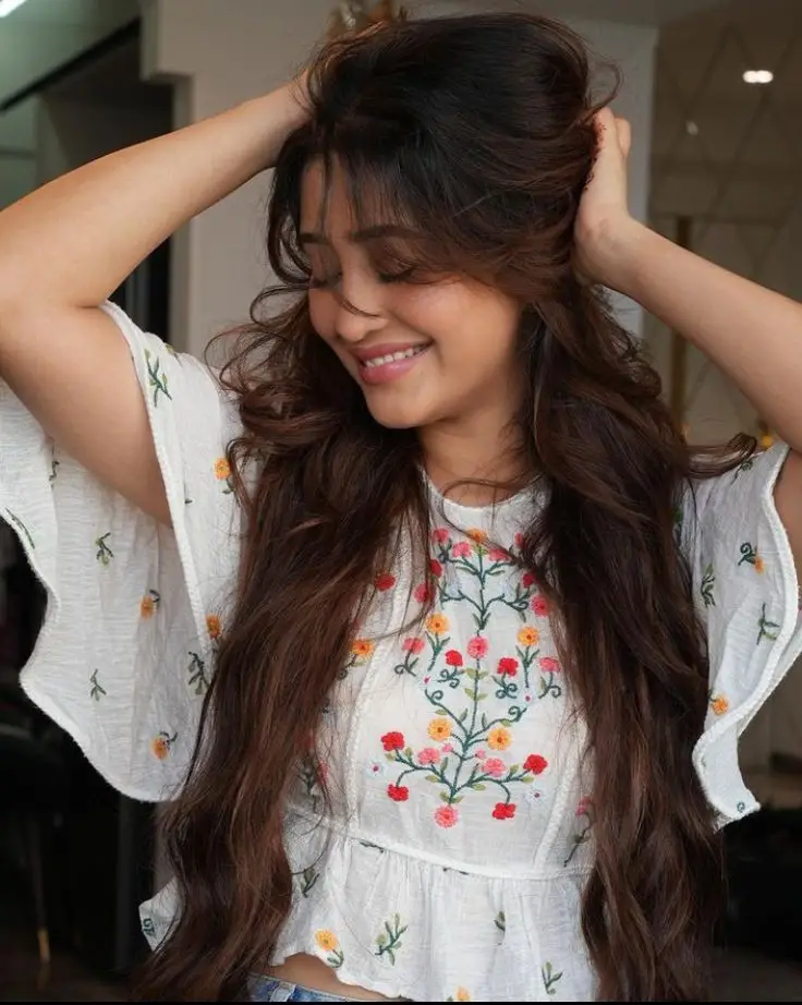 stylish-cute-simple-girl-pic stylish-cute-simple-girl-pic